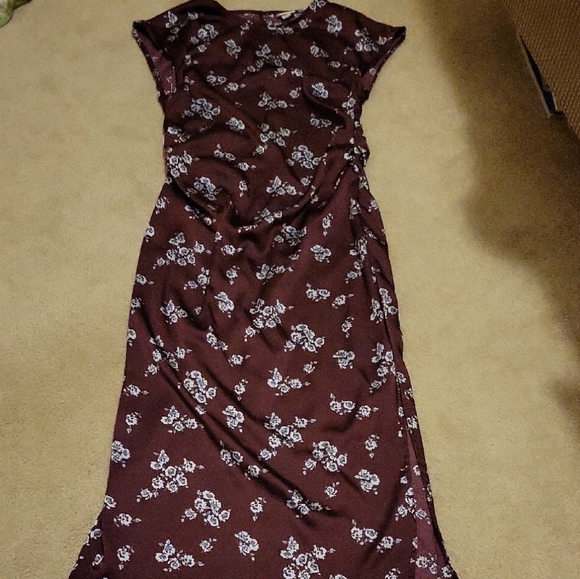 A New Day Short Sleeve Ruched Midi Shift Dress - Burgundy Floral - Womens S - Picture 3 of 5